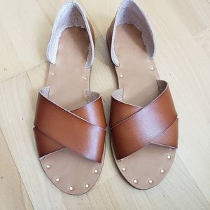 Universal Thread - Brown Sandals with Gold Details